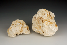 Kalsiumkarbonat, Faksekalk m/fossiler